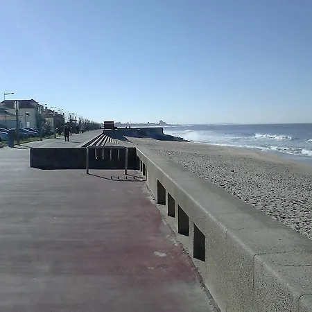 Gomes Da Costa Apartment