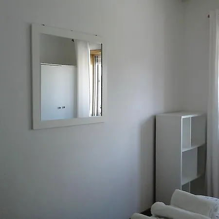 Gomes Da Costa Apartment *